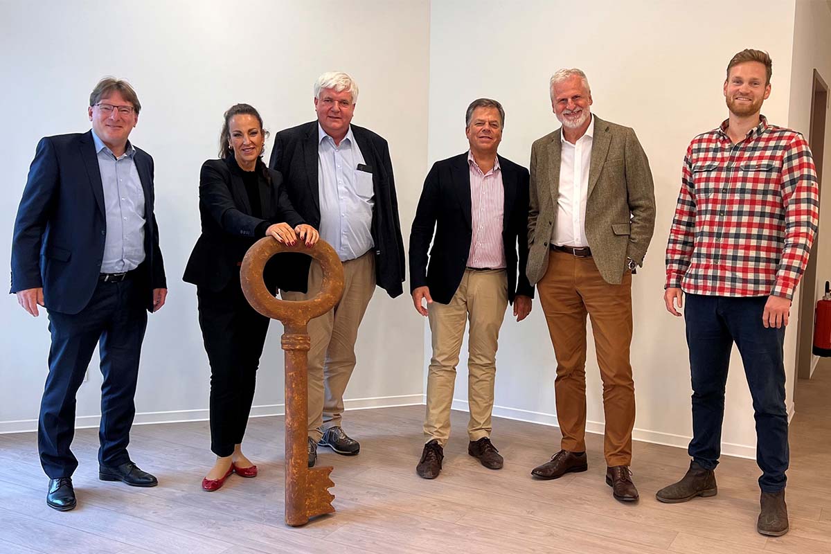 Feierliche Schlüsselübergabe nach Abschluss der Bauphase des Neubaus PFLEGEN & WOHNEN MARIENTHAL