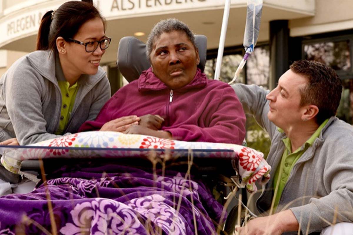 Als verlässlicher Partner bietet PFLEGEN & WOHNEN HAMBURG einen sicheren Hafen für die Wachkomapflege.
